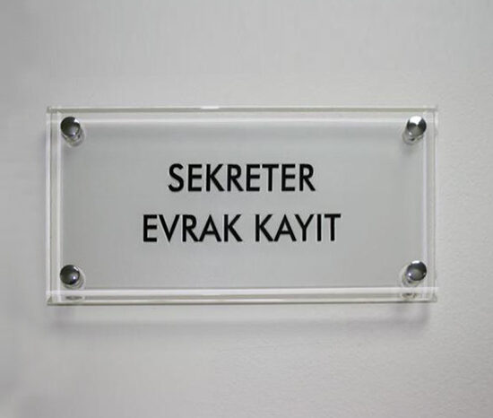 Kapı-plexi-isimlik